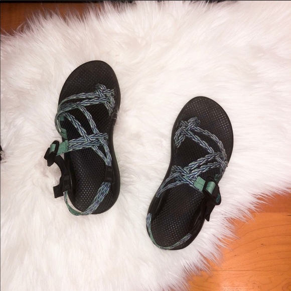 Women’s Chacos - Picture 1 of 3